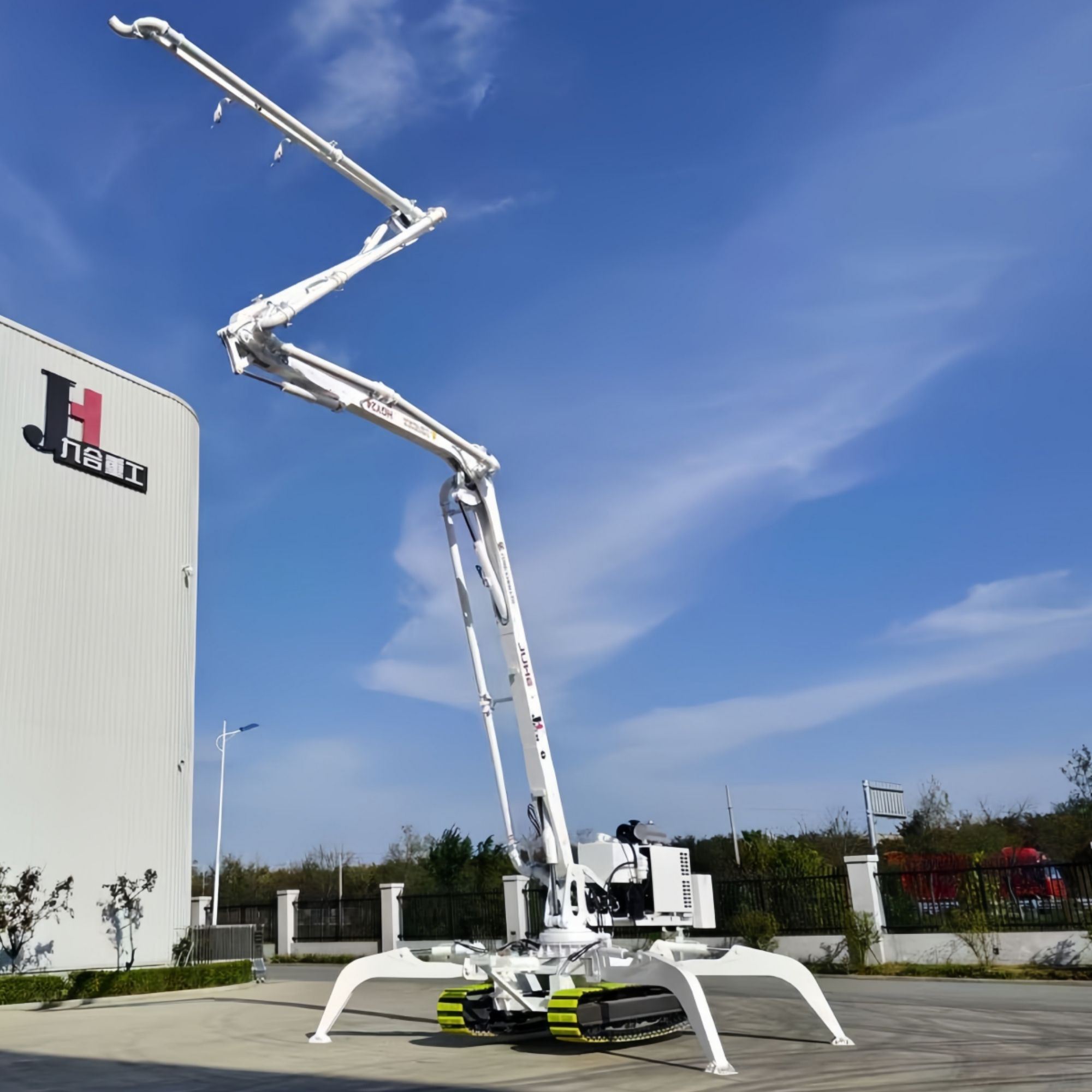 HGL23-4M Crawler hydraulic concrete placing boom HGL23-4M Crawler hydraulic concrete placing boom